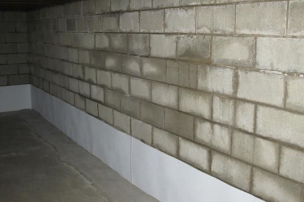 basement-wall-moisture